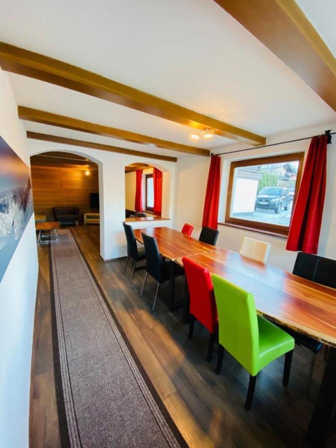 Holiday House Auer - By Four Seasons Apartments カプルーン エクステリア 写真